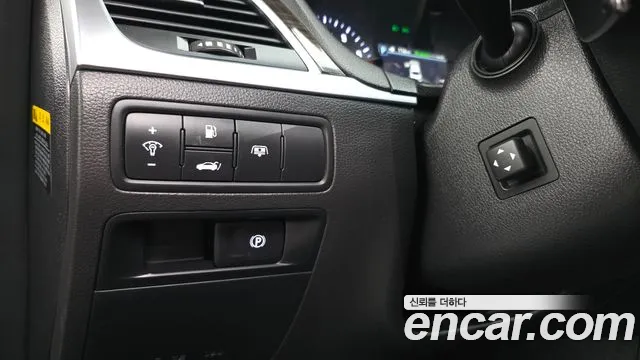 Genesis G80 2017 thumb 12