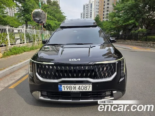 Kia Carnival 2024 thumb 8