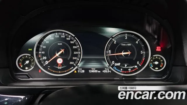 BMW 5 серии 2016 thumb 12