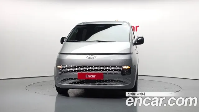 Hyundai Staria 2022 thumb 3