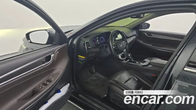 Hyundai Grandeur 2017 thumb 11