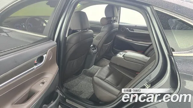 Hyundai Grandeur 2017 thumb 8