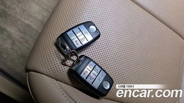Kia Carnival 2016 thumb 12