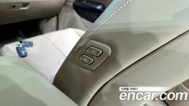 Kia Carnival 2016 thumb 5