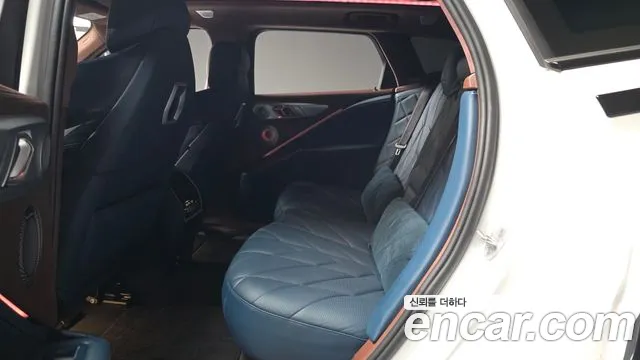 BMW XM 2023 thumb 11