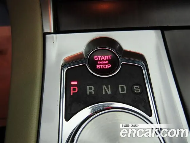Jaguar XF 2014 thumb 6