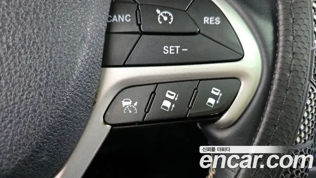 Jeep Grand Cherokee 2015 thumb 8