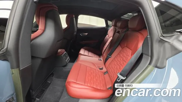 Audi e-tron GT 2022 thumb 4