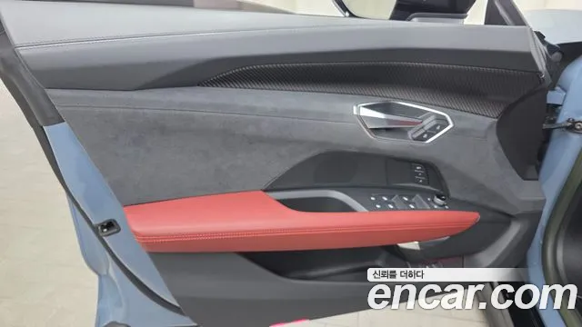 Audi e-tron GT 2022 thumb 10