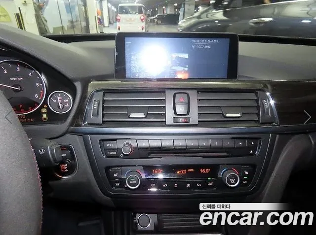 BMW 3 серии Gran Turismo 2015 thumb 10