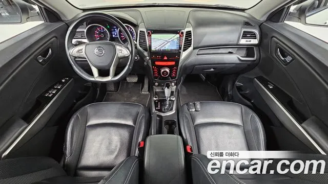 KGM Tivoli 2015 thumb 5