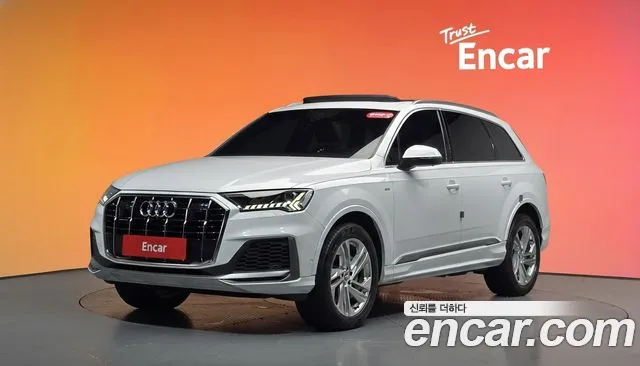 Audi Q7 2021 thumb 9