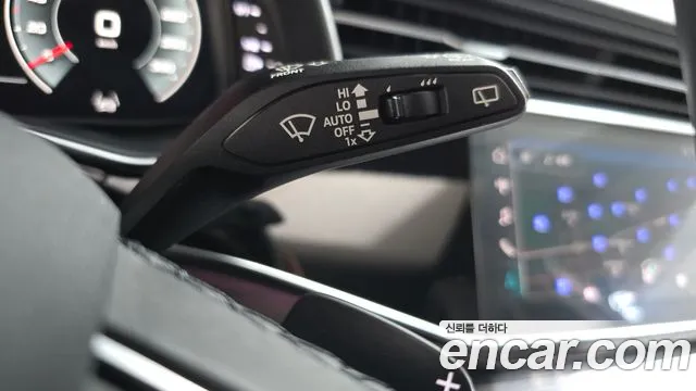 Audi Q7 2021 thumb 6