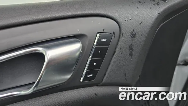 Porsche Cayenne 2011 thumb 8