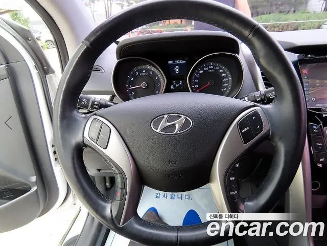 Hyundai i30 2015 thumb 2
