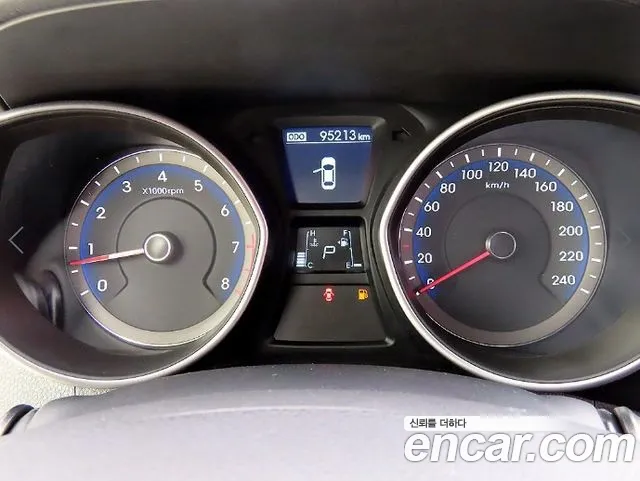 Hyundai i30 2015 thumb 12