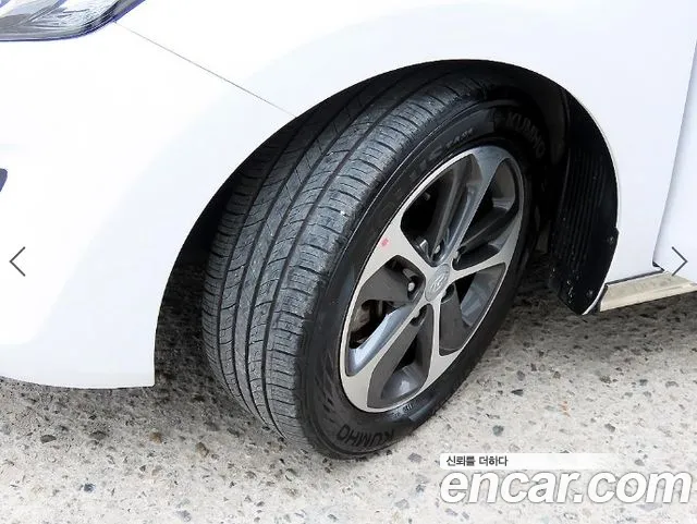 Hyundai i30 2015 thumb 8