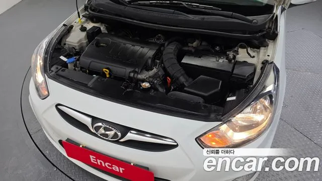 Hyundai Accent 2011 thumb 7