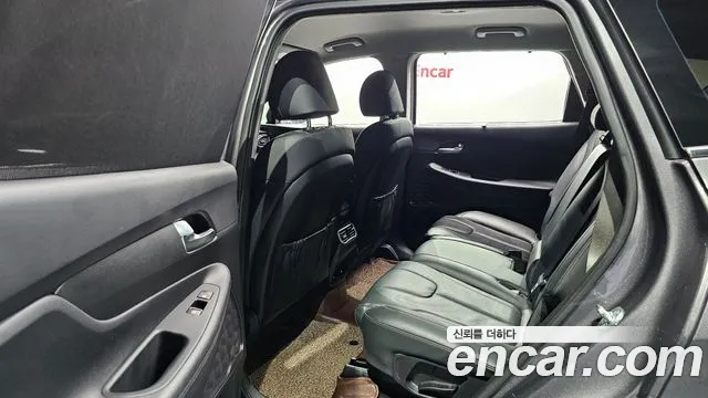 Hyundai Santa Fe 2021 thumb 9