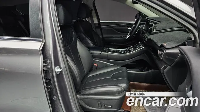 Hyundai Santa Fe 2021 thumb 3