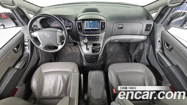 Hyundai Staria 2017 thumb 9