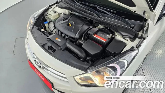 Hyundai i40 2012 thumb 7