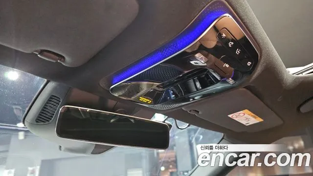 Mercedes-Benz E-Class 2024 thumb 3