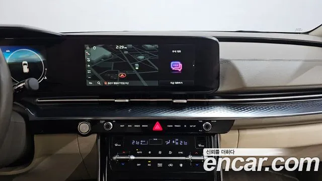 Kia Carnival 2021 thumb 5