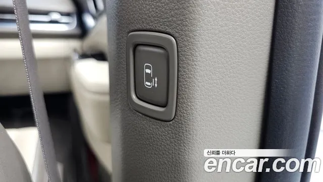 Kia Carnival 2021 thumb 8