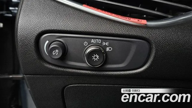 Chevrolet Malibu 2019 thumb 2