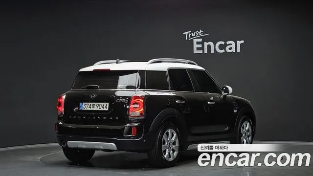 Mini Countryman 2018 thumb 10