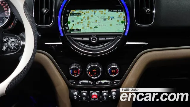 Mini Countryman 2018 thumb 5
