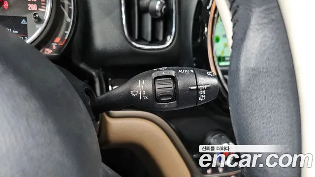 Mini Countryman 2018 thumb 3