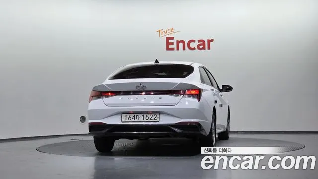 Hyundai Elantra 2021 thumb 6