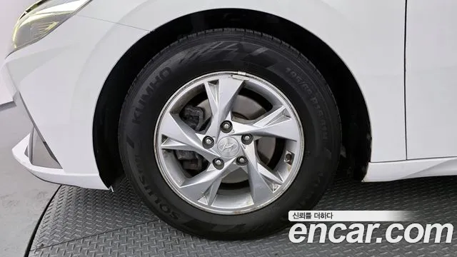 Hyundai Elantra 2021 thumb 8