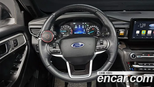Ford Explorer 2020 thumb 4