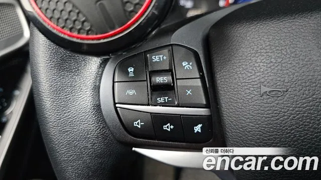Ford Explorer 2020 thumb 2