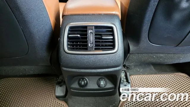 Kia Sorento 2017 thumb 12