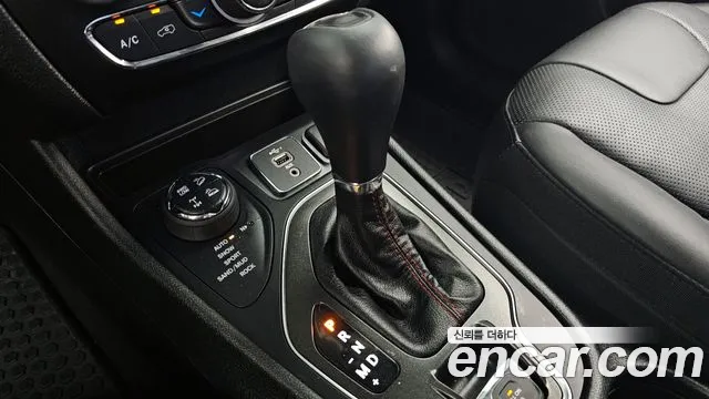Jeep Cherokee 2019 thumb 11