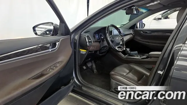 Hyundai Grandeur 2018 thumb 3