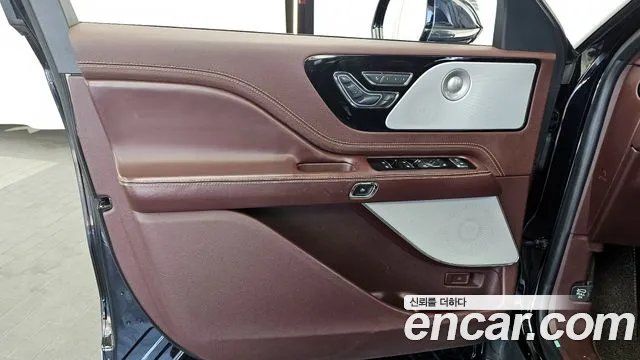 Lincoln Aviator 2020 thumb 9