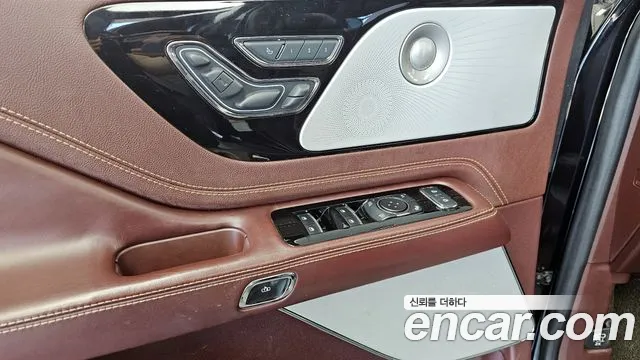 Lincoln Aviator 2020 thumb 7