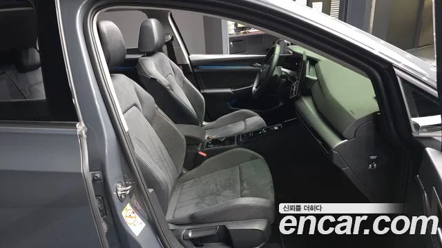 Volkswagen Golf Sportsvan 2025 thumb 8