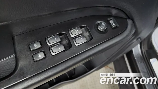 KGM Rexton 2021 thumb 6