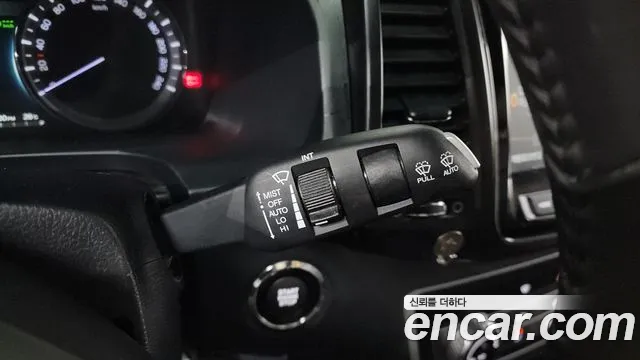 KGM Rexton 2021 thumb 2