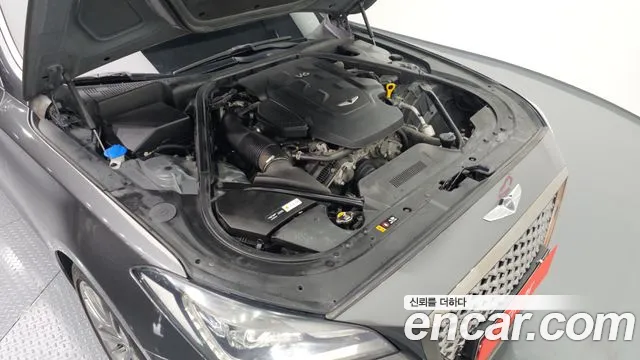 Genesis G80 2017 thumb 2