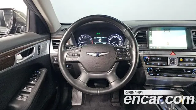 Genesis G80 2017 thumb 12