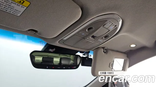 Genesis G80 2017 thumb 6
