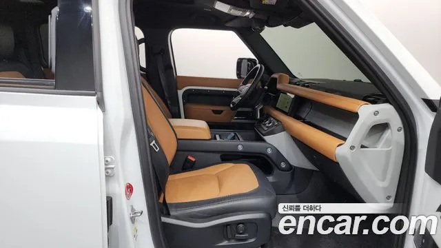 Land Rover Defender 2024 thumb 9