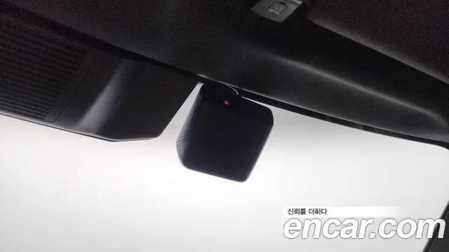 Land Rover Defender 2024 thumb 4